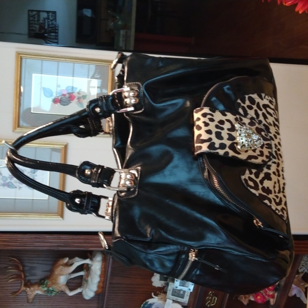 NWOT ARRAY Black Manmade Bag